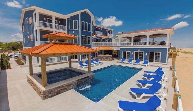Oceanfront vacation gem w/private indoor & outdoor pools, WiFi, central AC, W/D