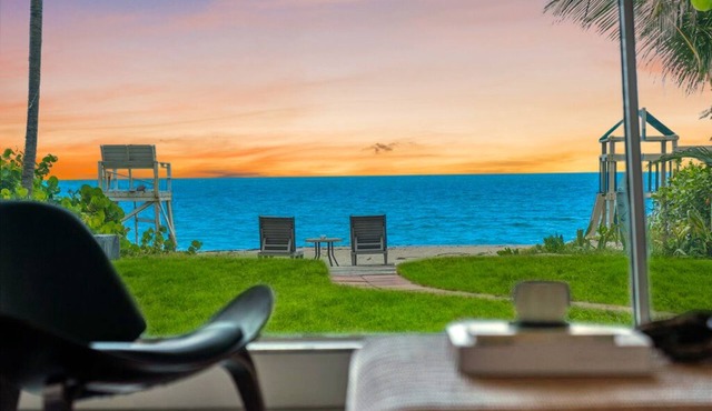 Oceanfront Villa With Privet Beach Access !