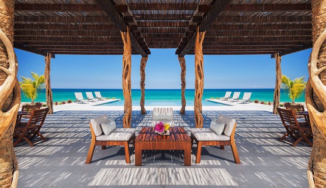 Oceanfront Villa de Belladonna Sonadora Resort