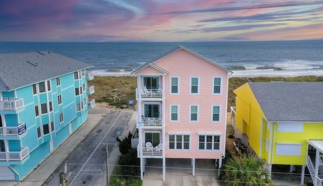 Oceanfront with Amazing Views!