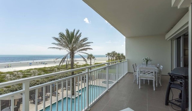 Oceania 302 Beachfront Condo Ocean Views Pool & Gym Jacksonville Beach