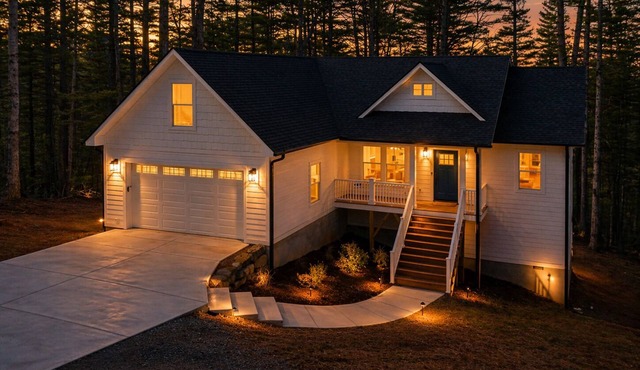 Oceans of Evergreen | Pet-Friendly 3BR Mountain Retreat Near Asheville
