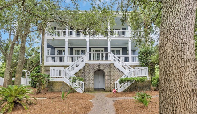 Oceans Rest Private Pool, luxury living in DeBordieu 7 bedrooms, Golf Cart
