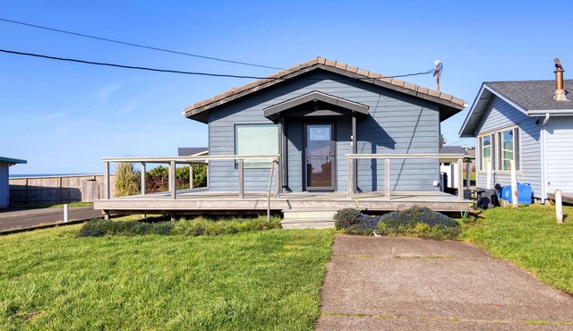 Oceanside Beach Cottage - Ocean view Yachats
