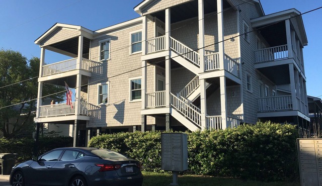 Oceanside Condo, Steps from Beach