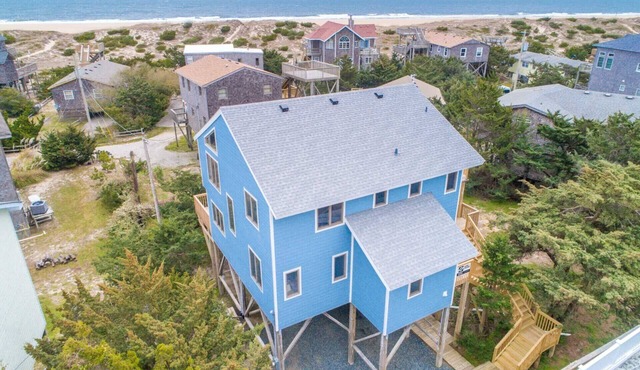 Oceanside Dog Friendly Cottage w/Screened Porch and Nearby Beach Access