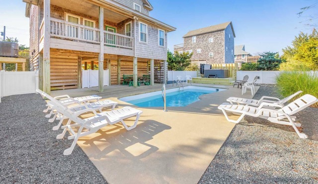 Oceanside Home w/Private Pool, Hot Tub, Game Rm. Snag this Message in a Bottle!