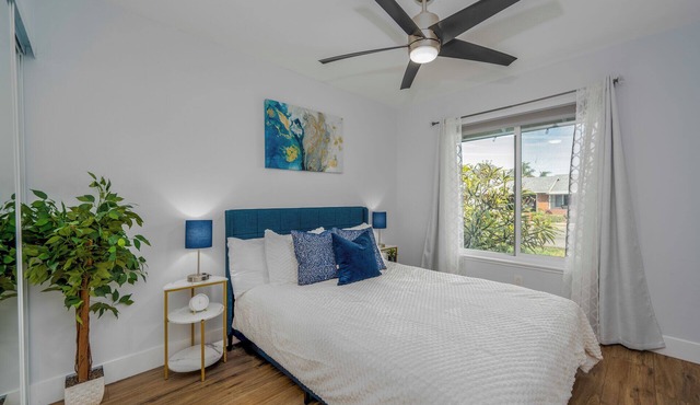 Oceanside House 4bedroom 2bath WiFi, AC, Game Room, 4 Miles to Beach & Carlsbad