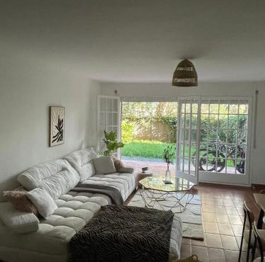 OceanView Shared Apartment