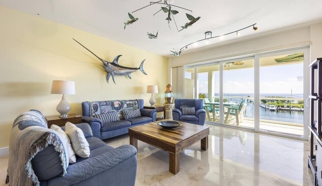 Oceanview 2BR/2.5BA Mariner's Club Villa 132 with Oasis Pool, Marina, Game Room & More
