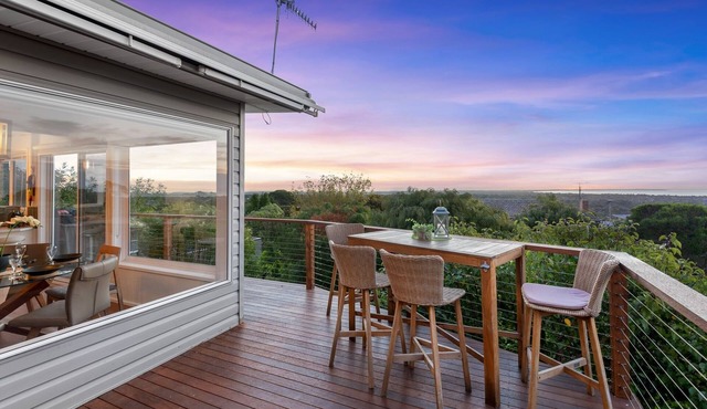 Oceanview 3-Bed Family Home with Cinema Room