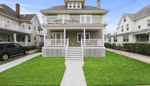 Oceanview 4 HOUSES to BEACH! 12 beach passes with chairs, towels and umbrellas