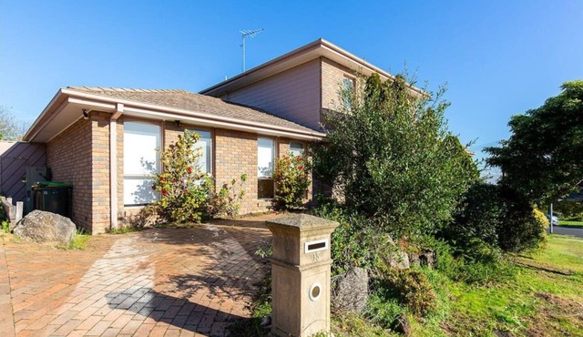 Oceanview 4B2B Two-story House with Big Balcony!