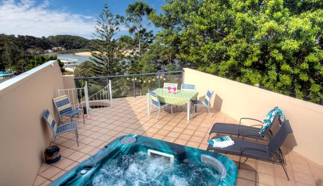 oceanview 6 with rooftop terrace & spa