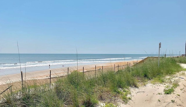Oceanview Across From The Beach