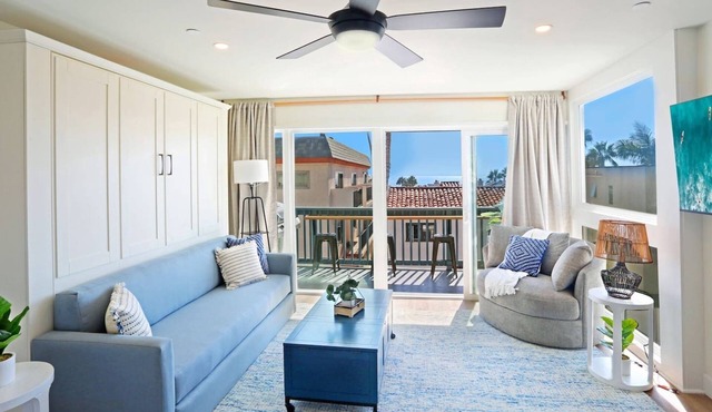 Oceanview Beach Retreat Walk to Pier AC Pets ok
