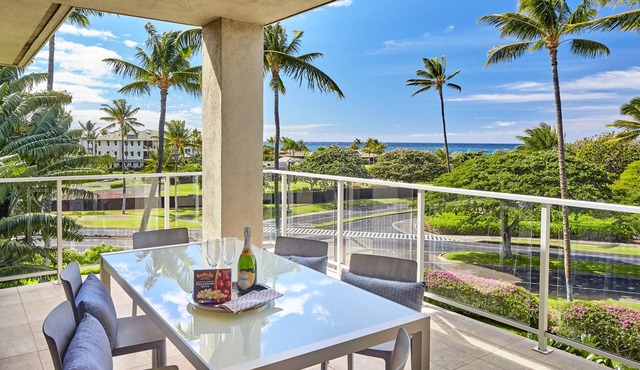 Oceanview Condo Filled With Light Fully Renovated Walk To Beach, Top Flr Sunsets
