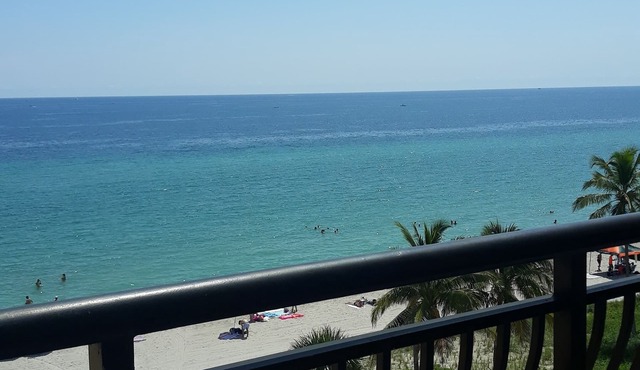 Oceanview Condo with Heated Pool – Right on the Hollywood Beach Boardwalk!