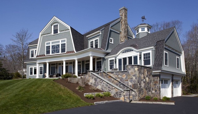 Oceanview Elegance: Majestic Kennebunkport Retreat