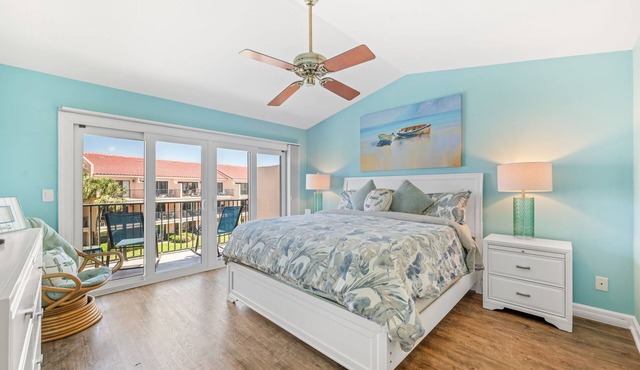 OCEANVIEW Fully Renovated Townhouse ☼ 2 Large Balconies with Outstanding Views!