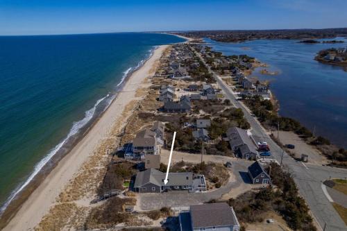 Oceanview Hideaway with Private Beach Access