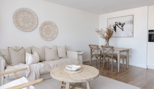 Oceanview Kiama walk to Kiama blowhole Cafe, Markets, beach. We’re right in town