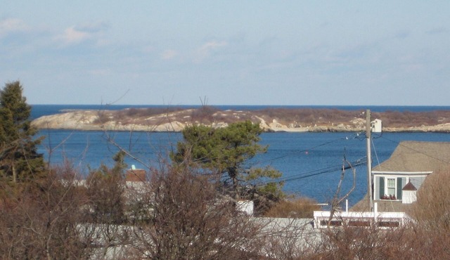 Oceanview Kingsize South End Studio NO FINAL CLEANING FEE