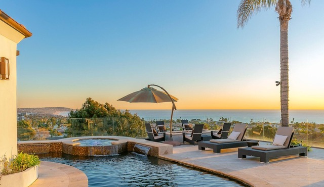 Oceanview luxury home - heated pool & hot tub - gourmet & outdoor kitchens