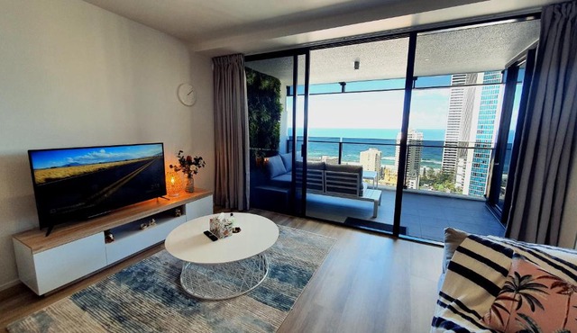 OceanView Oasis 2BR Apt - 5Mins to Beach - Family Resort