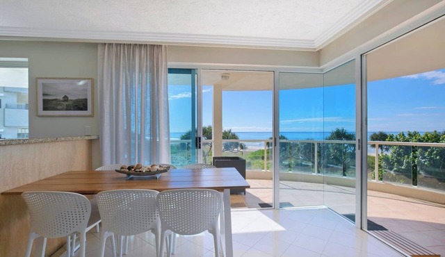 Oceanview Oasis Family Friendly Palm Beach Retreat