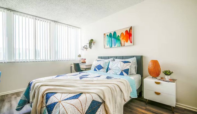 Oceanview Penthouse Luxury Stay Steps To the Beach