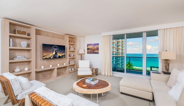 Oceanview Private Condo at 1 Hotel & Homes -1040