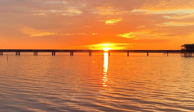 Ochlockonee Bay Waterfront Home 200 ft pier 1st floor over looking the bay