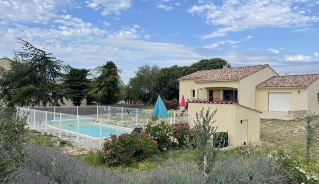 Ochre House. Vacation home with private swimming pool.