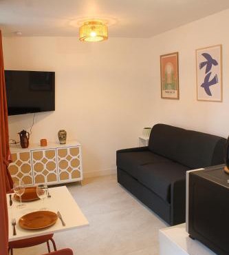 Ochre Studio St Quentin