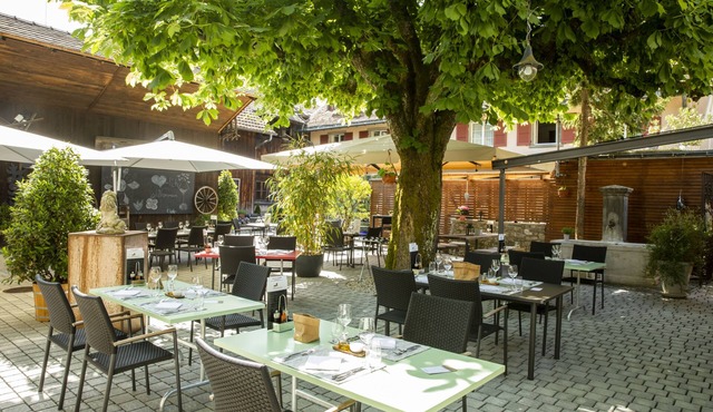 Ochsen Lodge by Ochsen Lenzburg