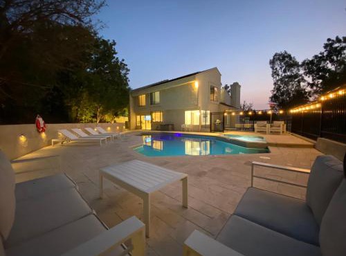 OCLuxeBnB Private Resort Living Minutes from Beach