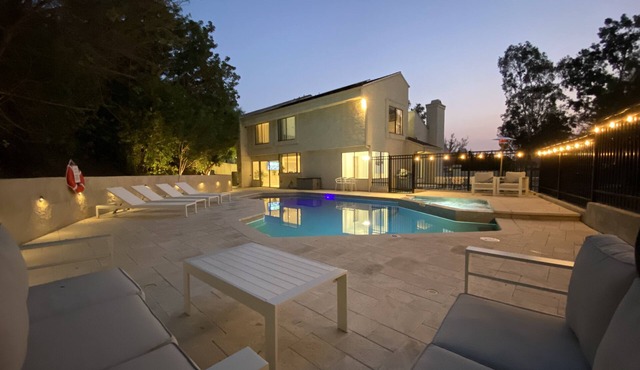 OCLuxeBnB Private Resort Living Minutes from Laguna Beach and Disneyland