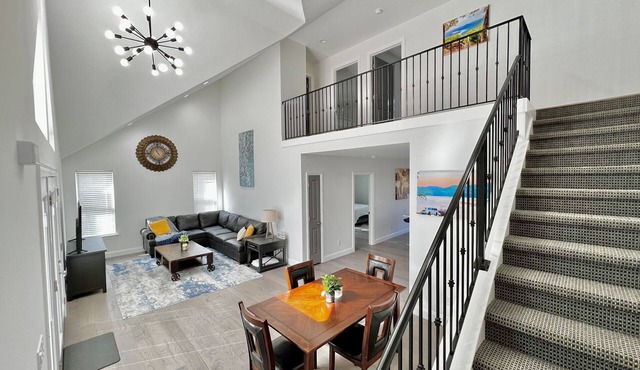 Ocoee Getaway￼ house with hot tub and fire pit