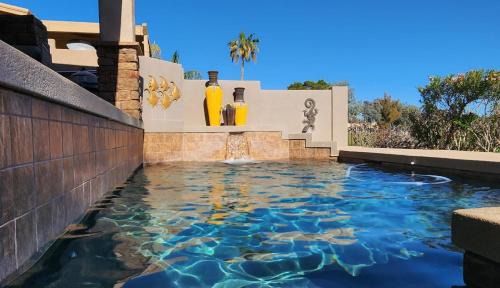 Ocotillo Lakes with pool heater, golf views, BBQ