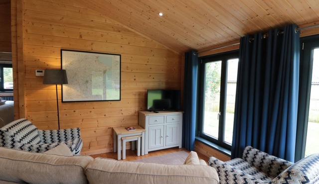 OCTON LODGE, family friendly, country holiday cottage in Nafferton