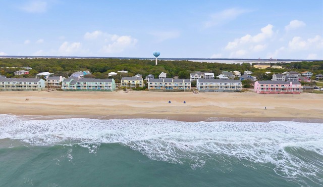 OD 1306 Oceanfront top floor condo. Indoor and outdoor pools