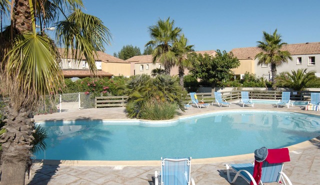 Odalys Essentielle Le Grand Bleu by Interhome