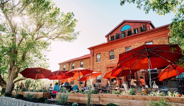 Oddfellow Inn & Farm