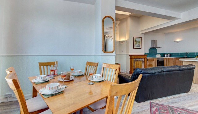 Oddicombe Hall Flat 2