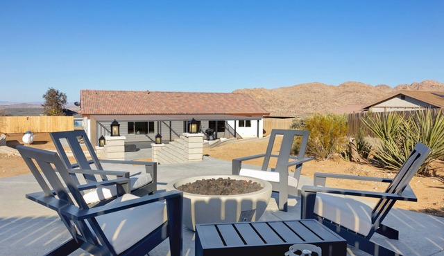 Of Wine & Gods - Hot Tub, BBQ and Fire Pit