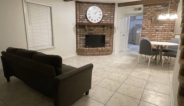 Off Duty Retreat - Comfortable place to come home to after a long day