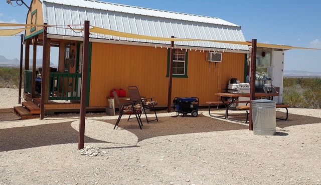 Off Grid Cabin near Big Bend National Park