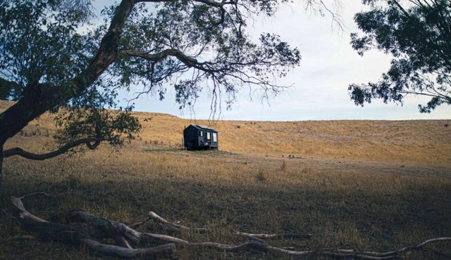 Off-Grid Cabin Nestled in Nature - Pet Friendly - Ottessa