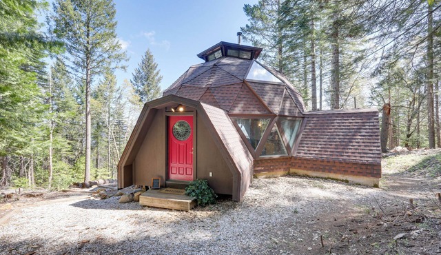 Off-Grid Geodesic Dome: Nevada City House w/Views